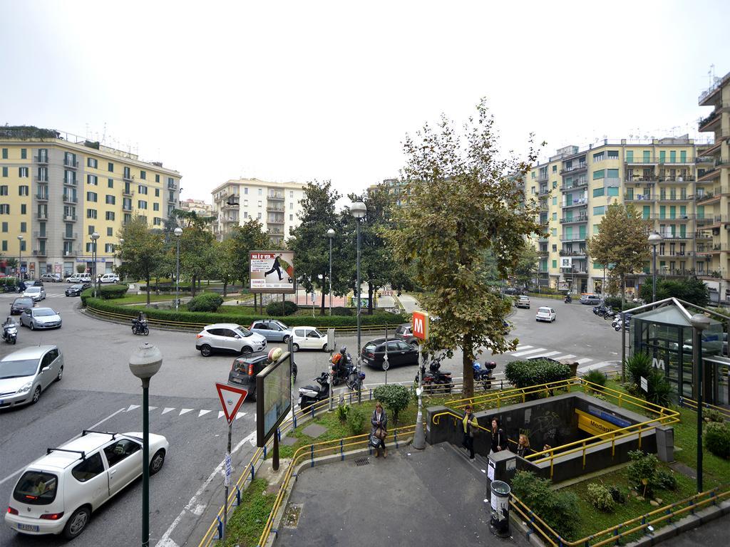 La Piazza Al Vomero Neapel Exteriör bild