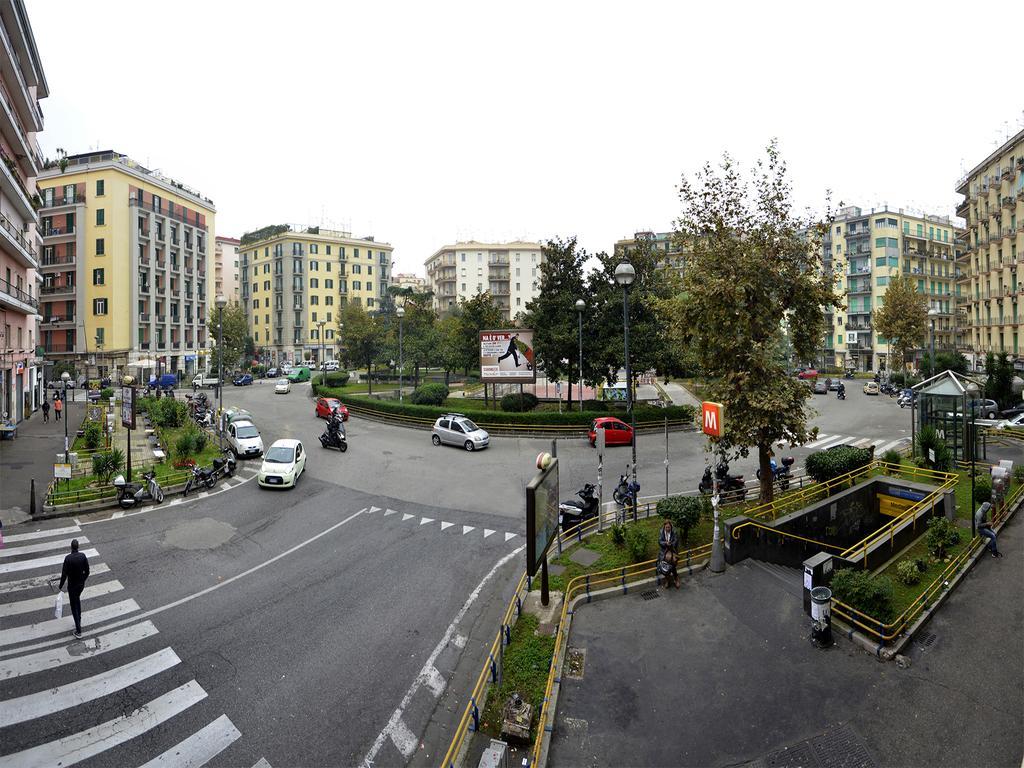 La Piazza Al Vomero Neapel Exteriör bild